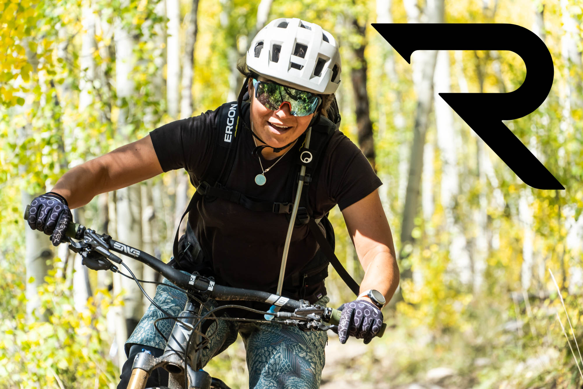 women's mountain bike helmets 2022